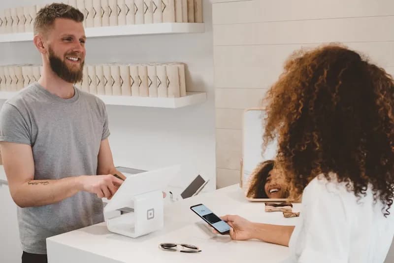 E-commerce - Aura Film Manta, Ecuador - Tiendas en línea escalables o soluciones personalizadas. Nos enfocamos en la experiencia de usuario para maximizar el valor promedio del pedido.